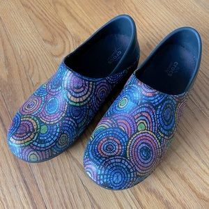 Crocs Neria Pro II Graphic Clogs